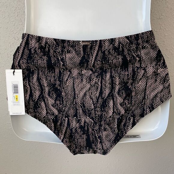 NWT Calvin KleinCompression Fit Swim Bottoms Size M - Picture 2 of 4